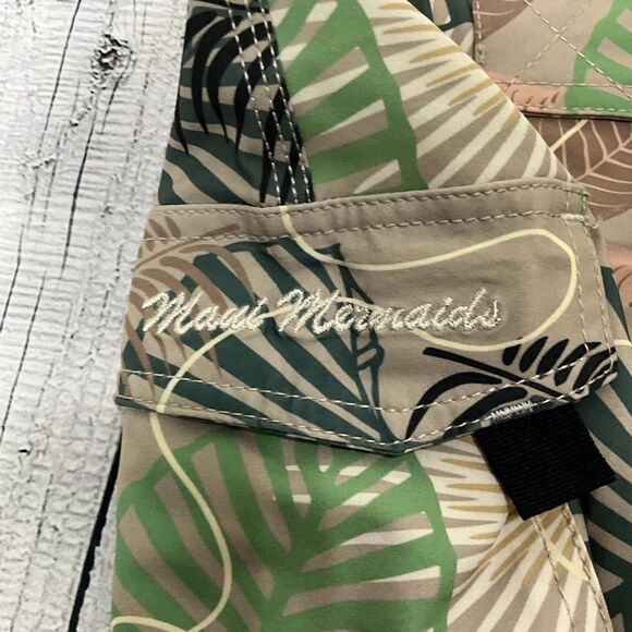 MAUI RIPPERS Board Shorts - Picture 4 of 7